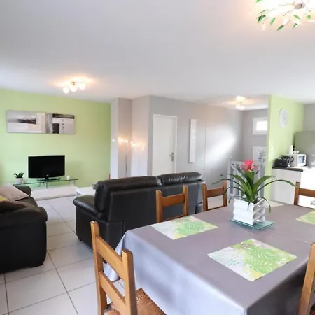 Maison Renovee Avec Jardin Pres D'aurillac, Ideale Pour Famille Et Ski. - Fr-1-742-143 * Polminhac